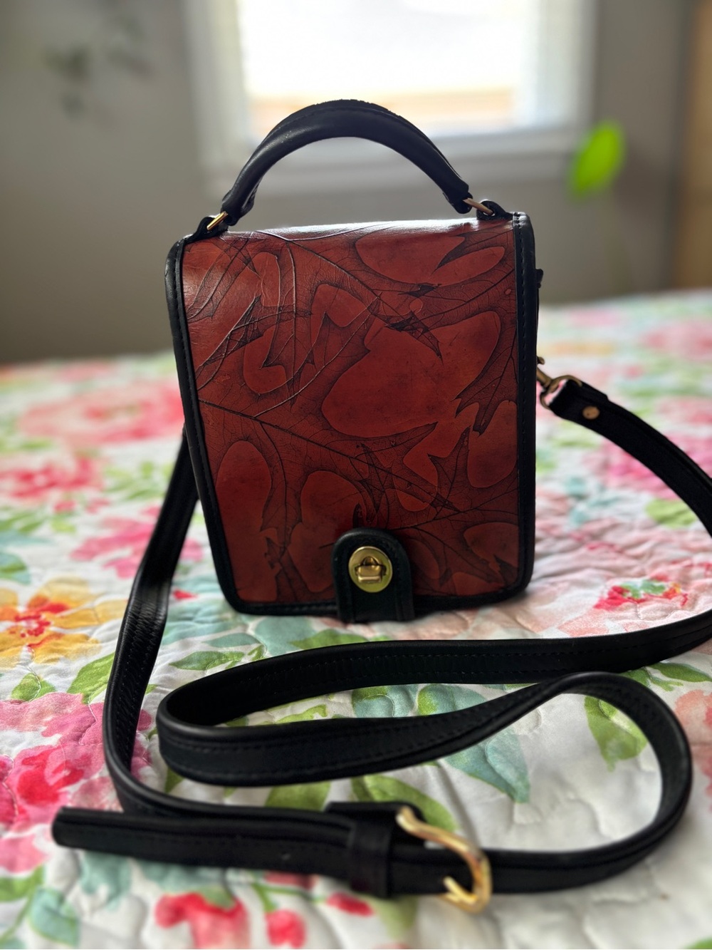 CL Whiting's Leaf Leather, Leather-Edged Organizer Bag